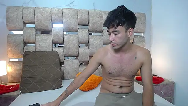 KathyAiden webcam