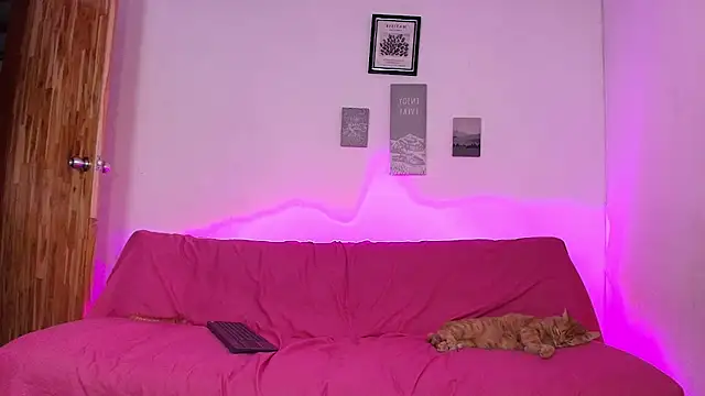 Nikki__uwu webcam