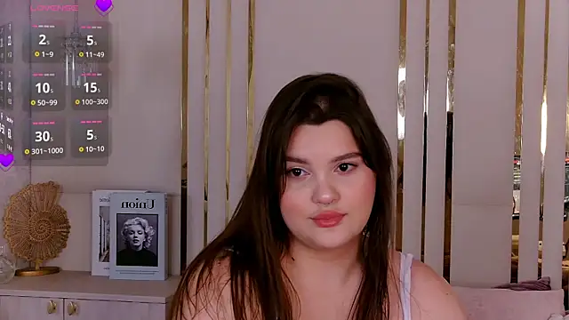 EmilyHyde webcam