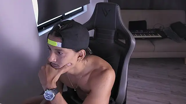 Liam_V webcam