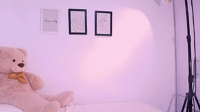 DannaHyde webcam