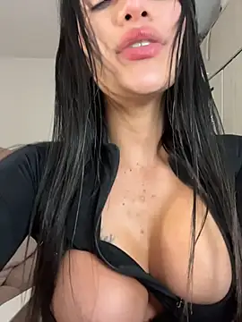 Emmily_19 Live Web Cam Show