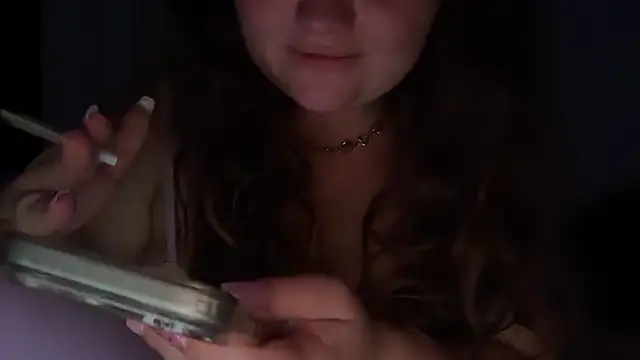 MoneyBunny420 webcam