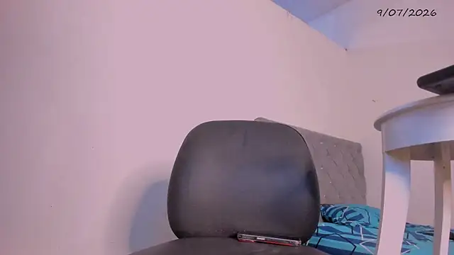Anthonellabroowm webcam