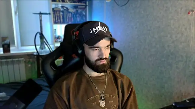 _Serious_Man webcam
