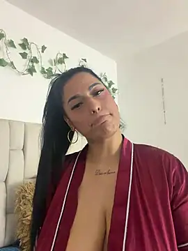 KorinaKovaa live cam on StripChat