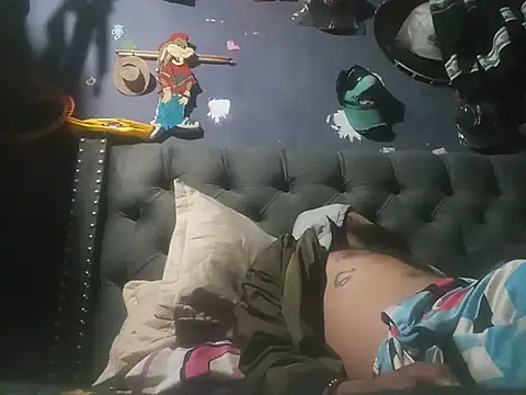 hairy_mannn webcam
