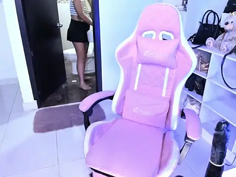 cristina697 webcam
