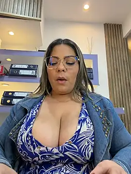 isabella_horney_ webcam