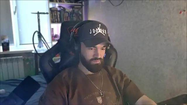 _Serious_Man webcam