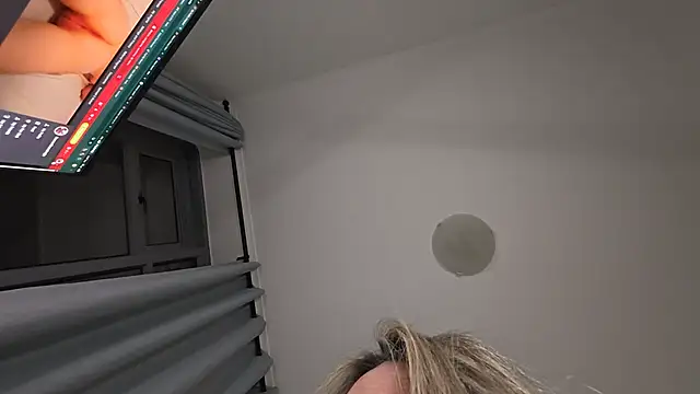 DuncanDoesAngie webcam