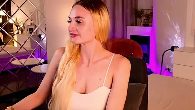 Mila__Lux webcam