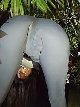 Yuky_ta Live Web Cam Show