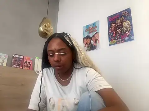 ChocolateCakeQueen webcam