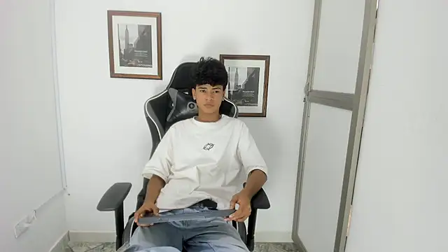 jacob_cum23 Live Web Cam Show