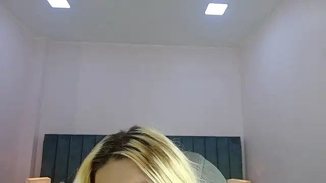 april_bunnyy webcam