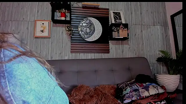 Alucarda666 webcam