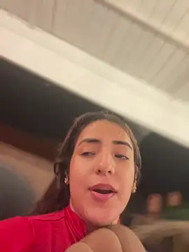 Bella-Saint webcam
