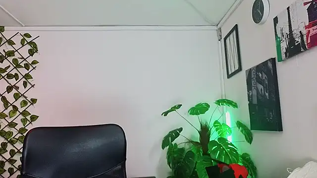 Mia_Green_ webcam