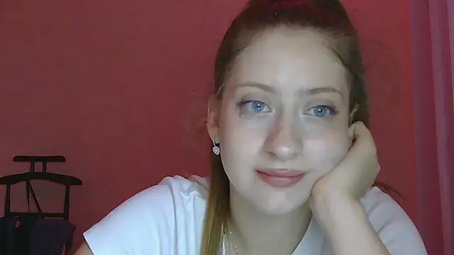 emilyyboo webcam
