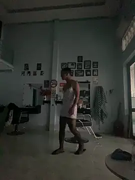 messiiio18 (M young) - Ejaculate and long ass👙