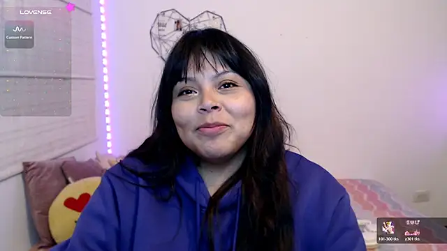 EllieMoonX webcam