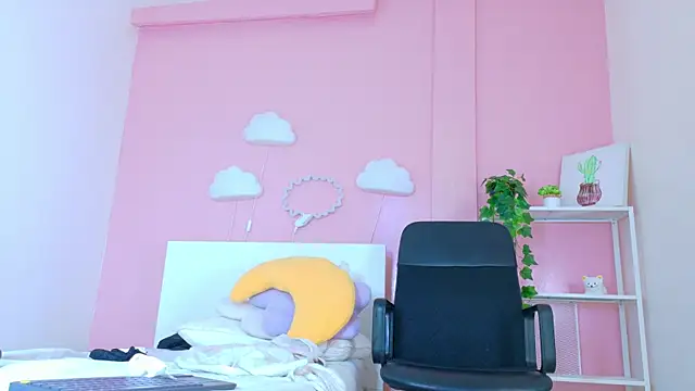 SeleneGibson__ webcam