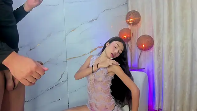 AmazingOrgasm webcam