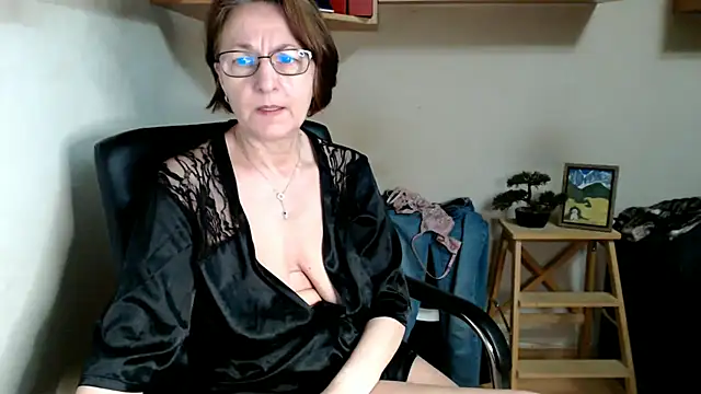 katemodel webcam