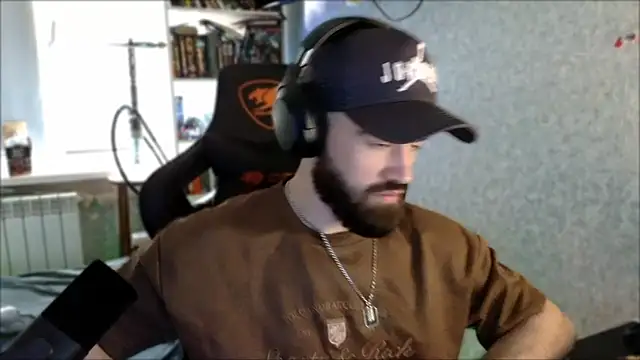 _Serious_Man webcam