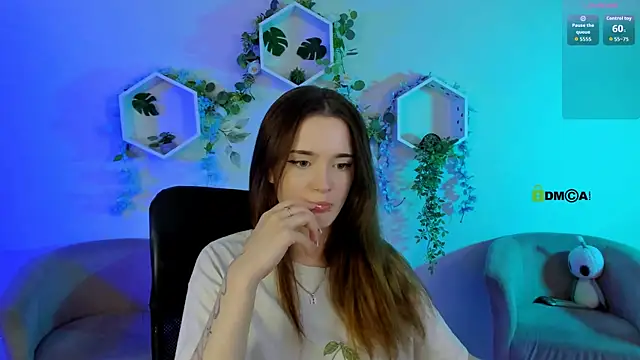 liana_kisses webcam
