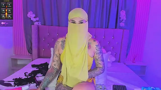 Nayla-Mouna webcam