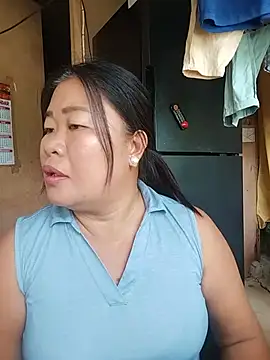 Lovelywoman43 webcam