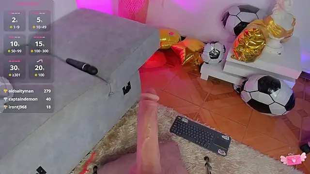 Amelie_Wine webcam
