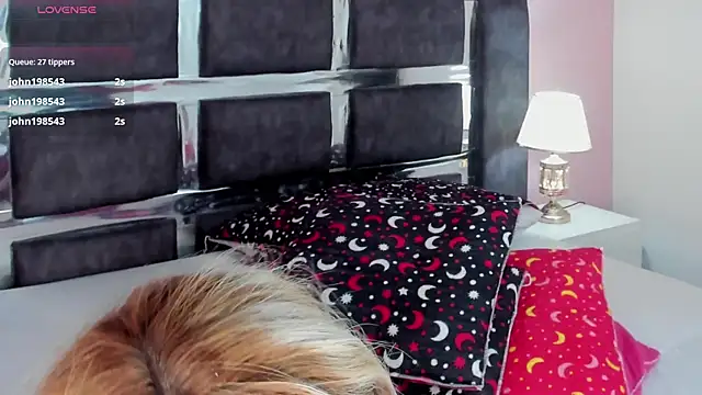CristyBloom webcam
