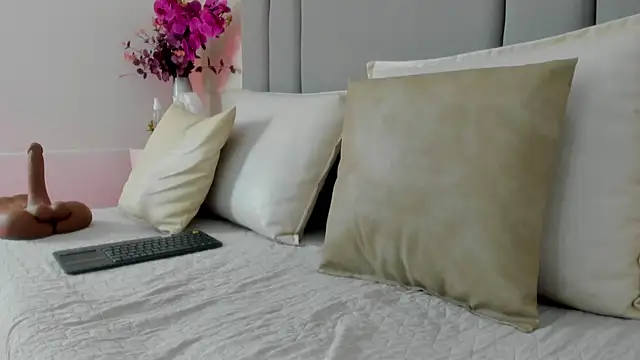 CannelaSmith webcam