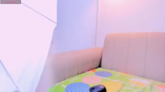 nyx_velvet webcam