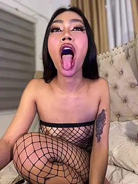Innocent_yanixx69 Live Web Cam Show