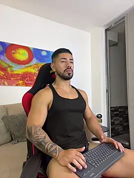 Ezzio_Scolaro webcam
