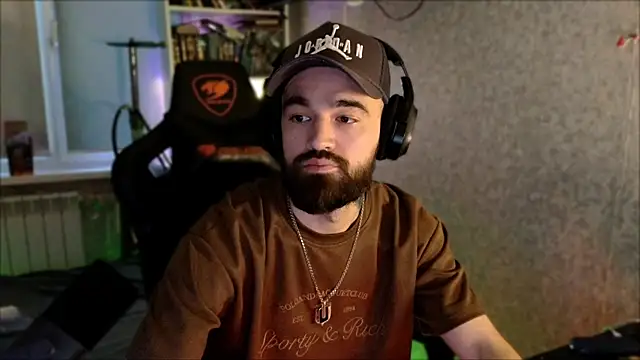 _Serious_Man webcam