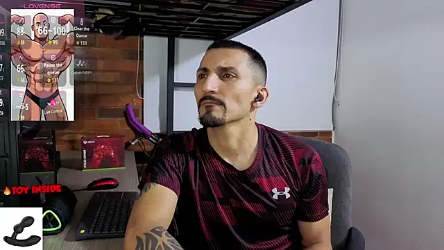 Marck_Muscle webcam