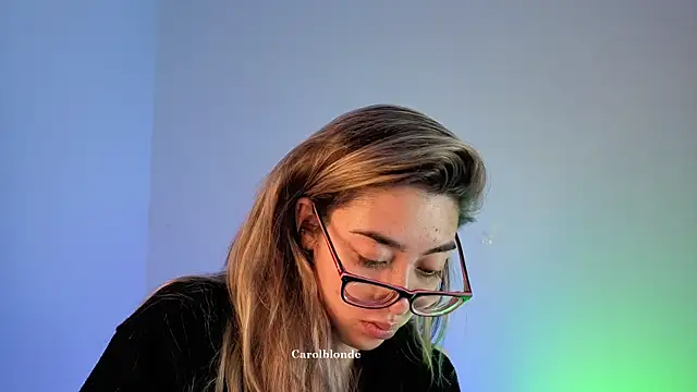 Carolblonde webcam