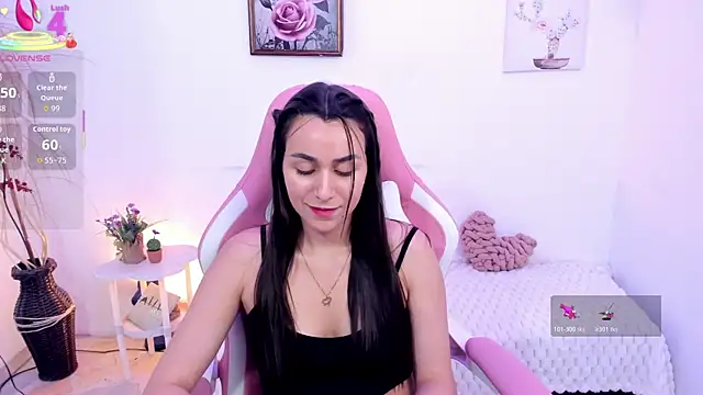 EmmaMyers1 webcam