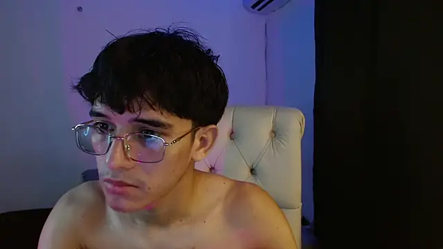 noah_millerx webcam