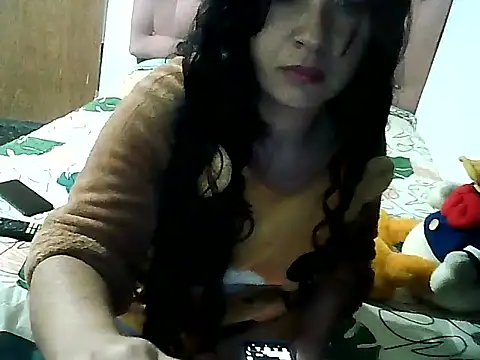 Chiquilove27 webcam