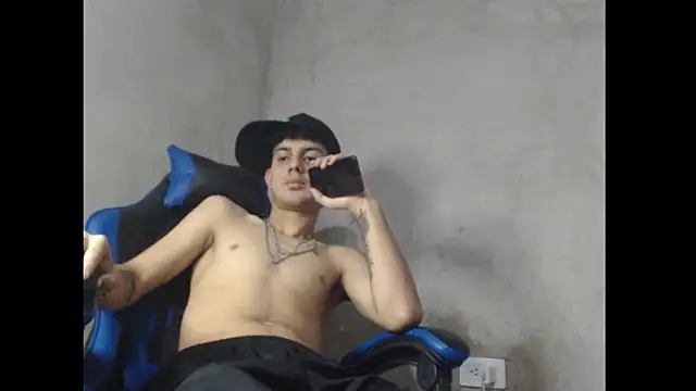 Garu_hot19 webcam