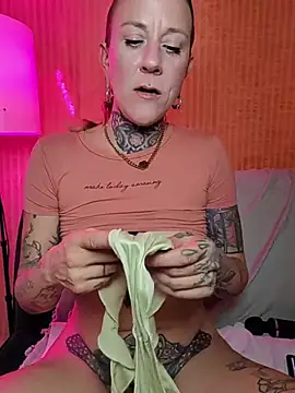 sarahpearlx webcam