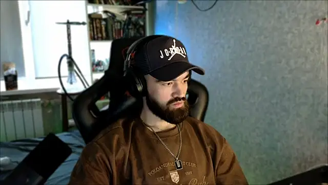 _Serious_Man webcam