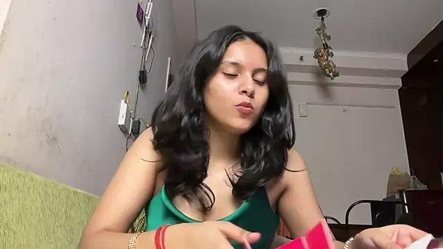 Naira_fit Live Web Cam Show