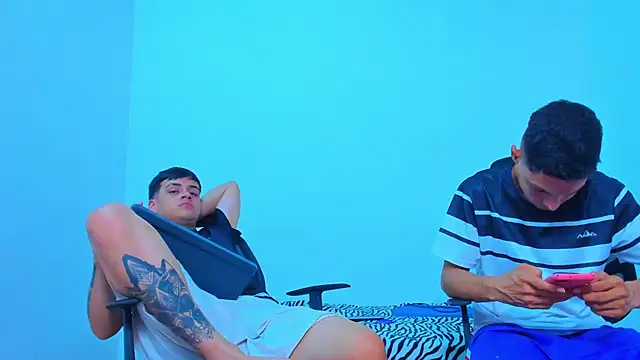 Thomas-Wil Live Web Cam Show